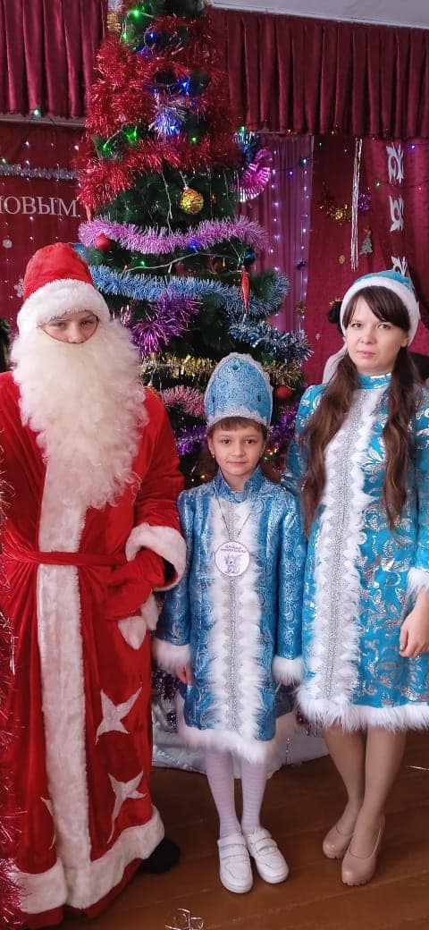 Жаңа жылдық шыршаға қонақта